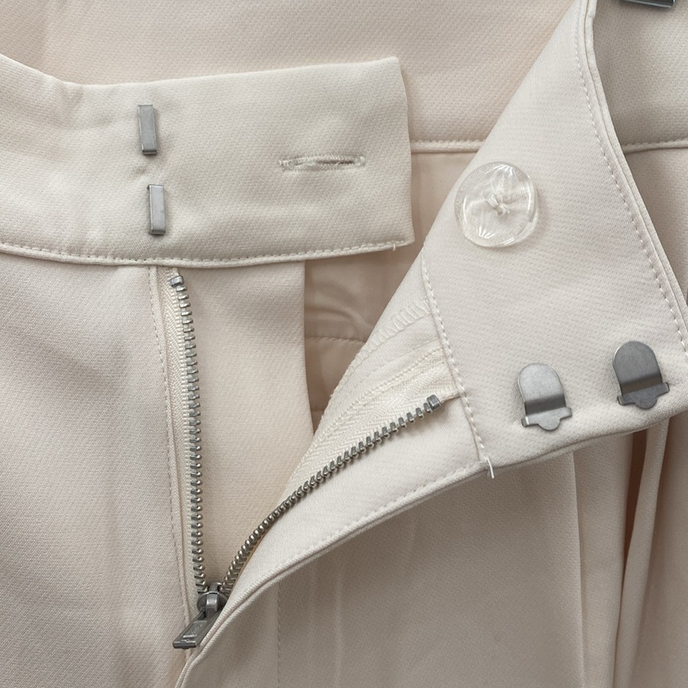 Steve Madden Pristine Ivory Wide Legged Slacks NWT Size M - Picture 5 of 10